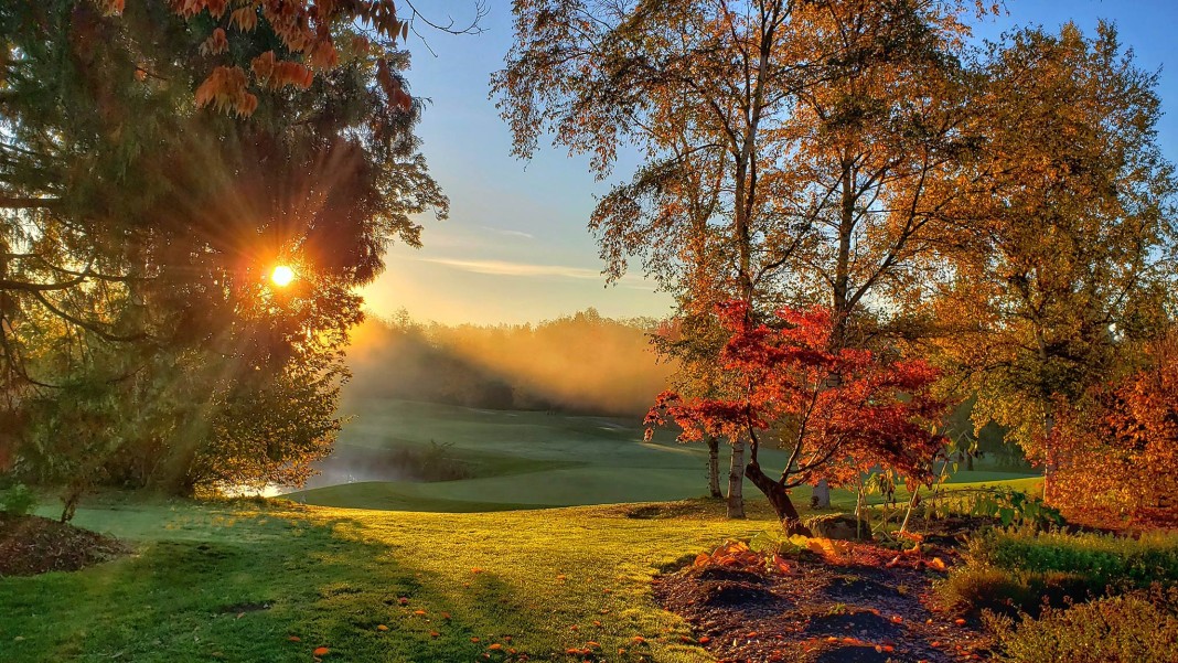 surrey golf courses near vancouver