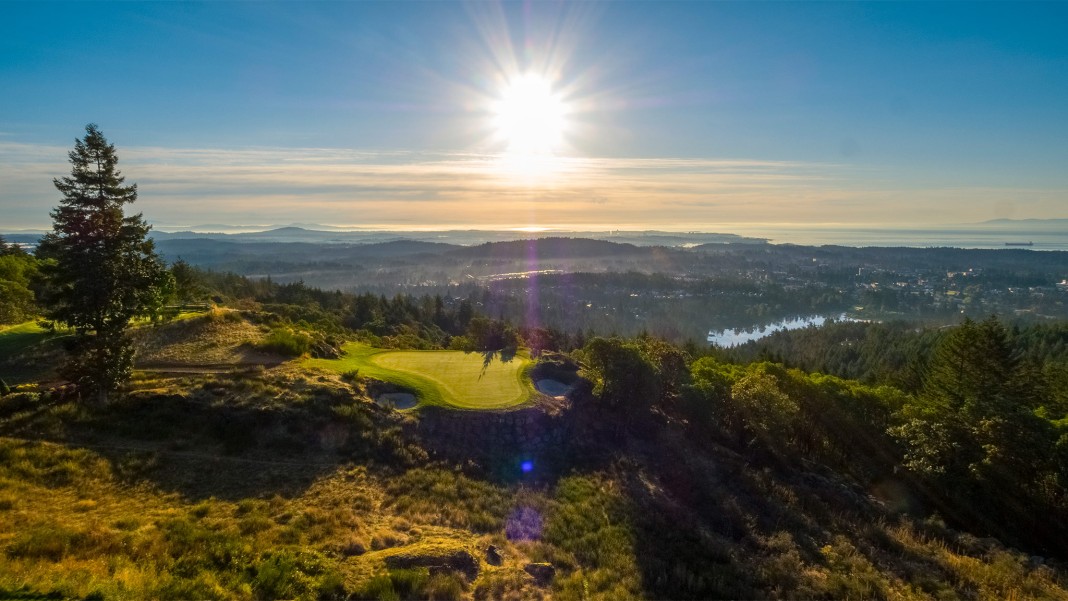 Victoria golf courses, Bear Mountain